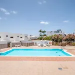Modern House In Puerto Del Carmen 티아즈