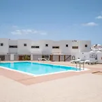 Modern House In Puerto Del Carmen 아파트 *